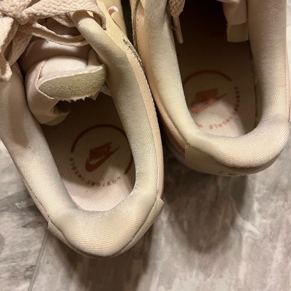 ⭐️NWOT Nike court vision low sneakers/tennis shoes in pearl white… - Picture 8 of 11